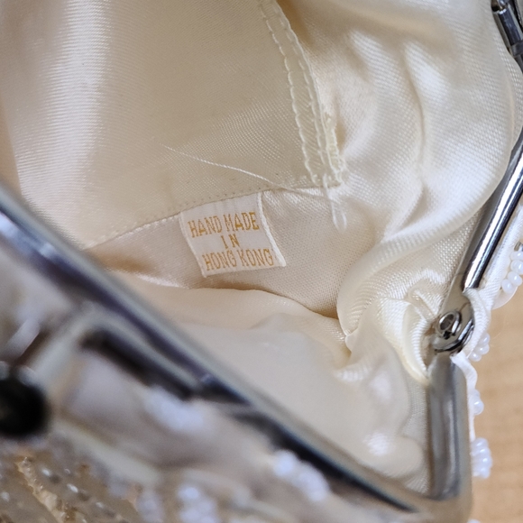 SOLD Vintage Iridescent Sequined & Beaded Handbag - Picture 3 of 5